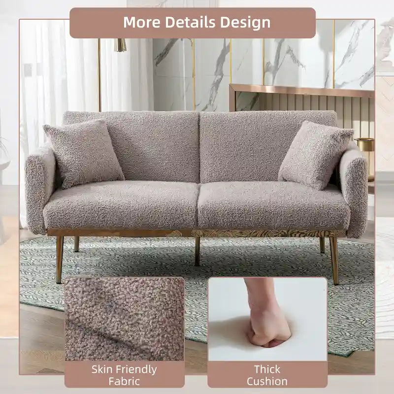 Canapé-lit deux places capitonné en tissu Teddy avec pieds en or rose