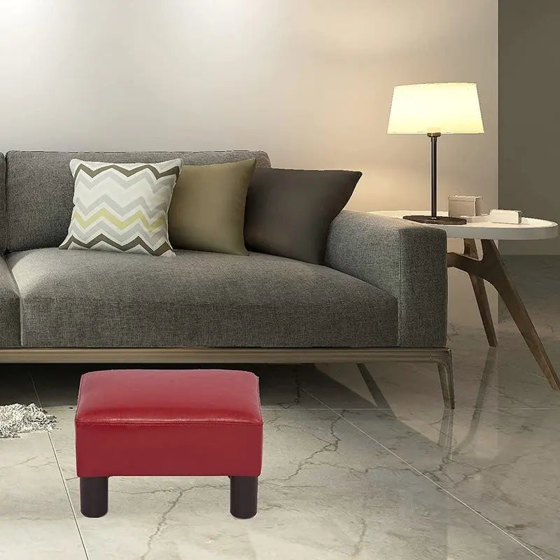 Pouf ottoman rectangulaire Adeco, petit modèle, moderne, en cuir PU, repose-pieds et chaise.
