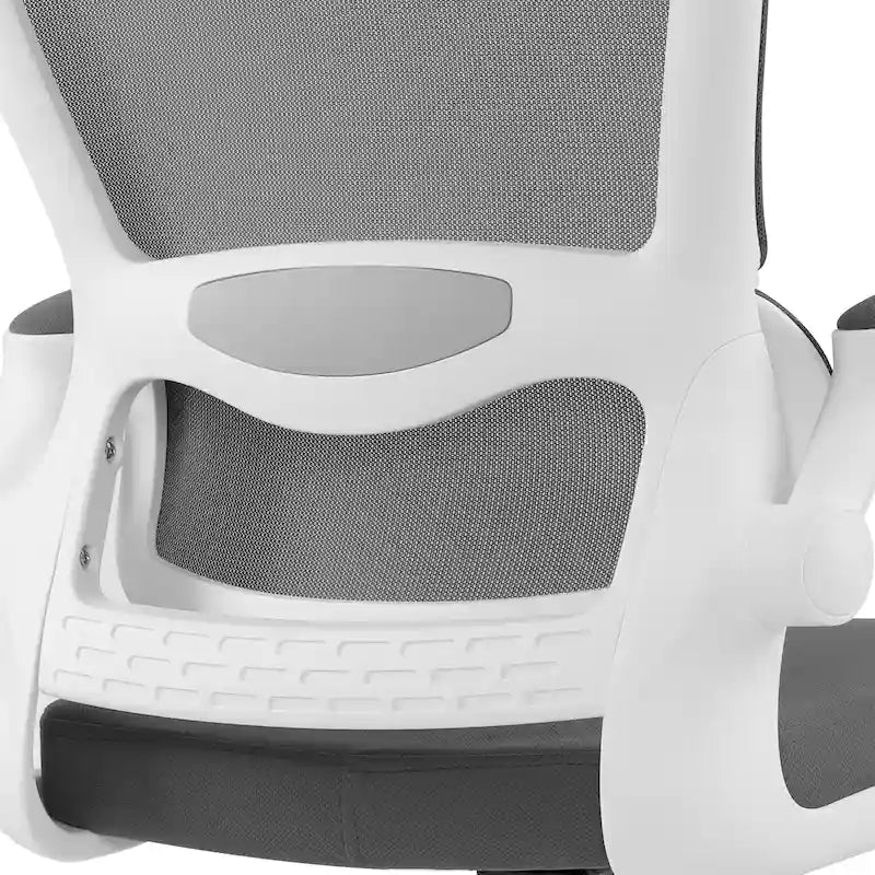 Chaise de bureau ergonomique à dossier haut en maille, idéale pour les petits travaux à domicile.
