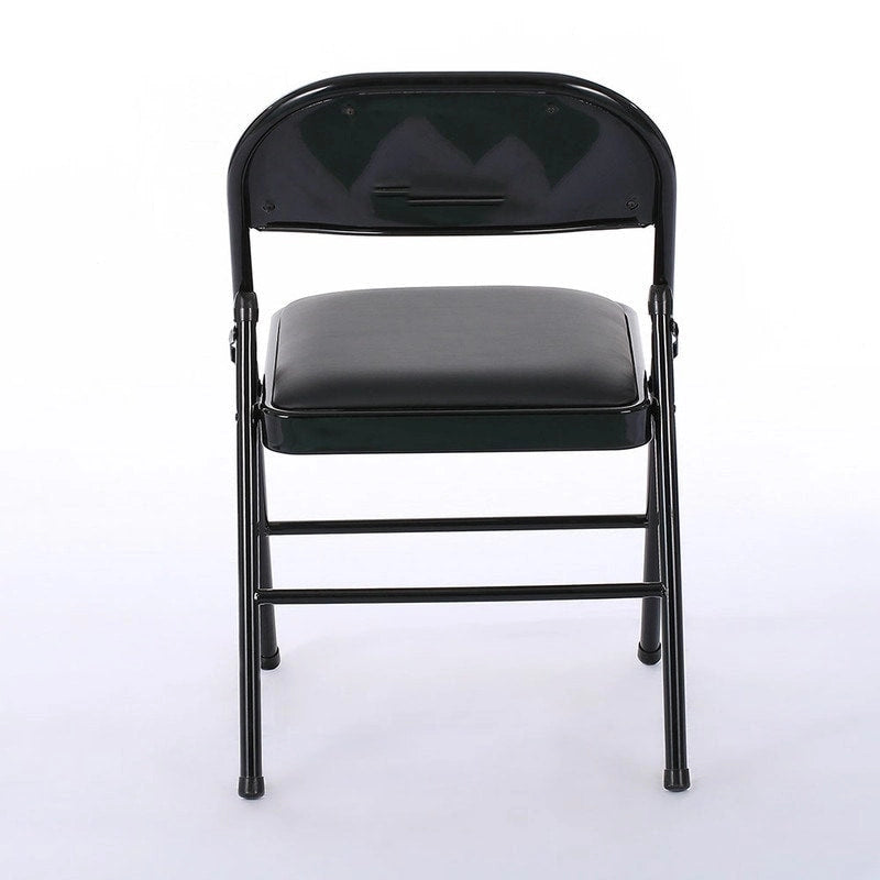 Lot de 4 chaises pliantes noires avec assise rembourrée en cuir.